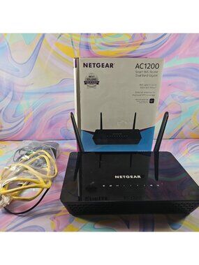 Netgear AC1200 R6220-100NAS Smart Wi-Fi Router CIB/Complete